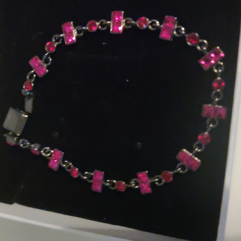 Givenchy Bracelet Nwot Beautiful Pink And Gunmetal - Picture 6 of 12